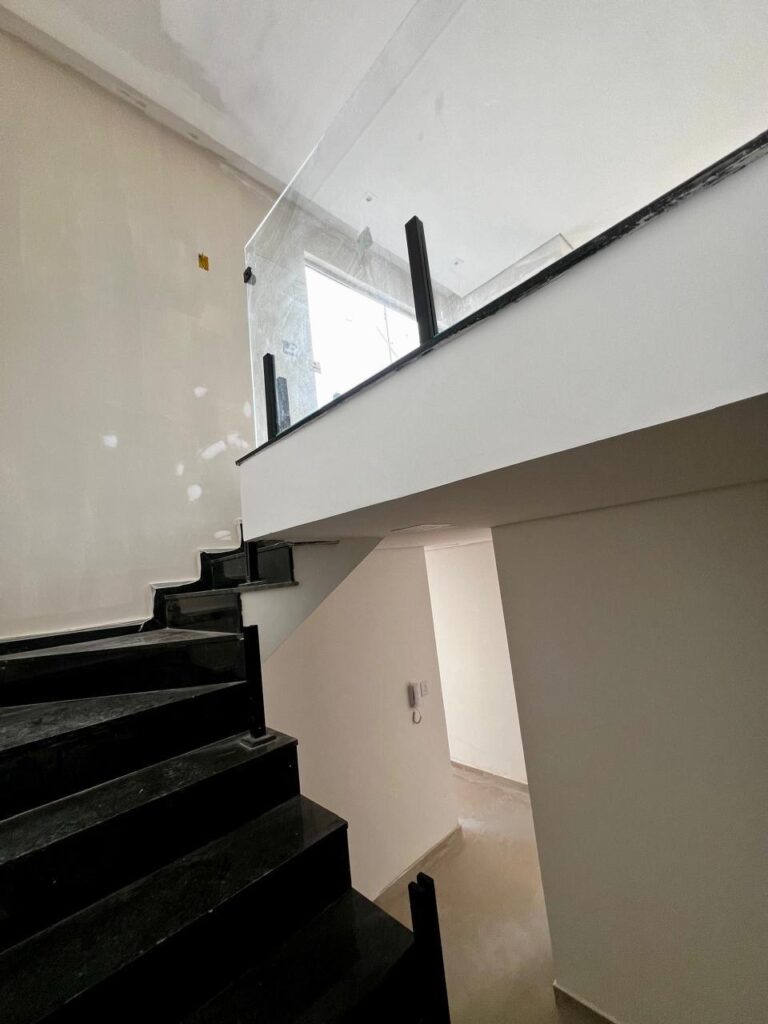 021b1636-4d9e-4f77-ac12-98891d9167a4