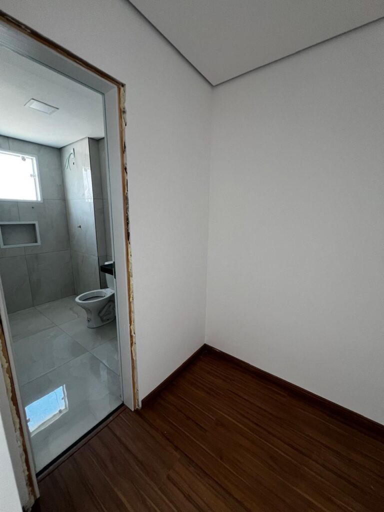 d8543863-db8f-4d84-a5ac-aca27177a711